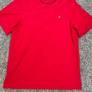 lululemon Men's UV Protective Striped Red Tennis Shirt(Lulu Red)